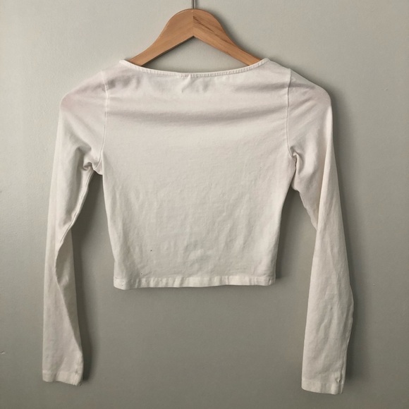 ✨SALE ✨Long Sleeve Crop Top - H&M - Picture 3 of 3